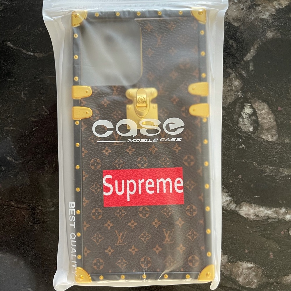 iphone 12 pro max trunk case